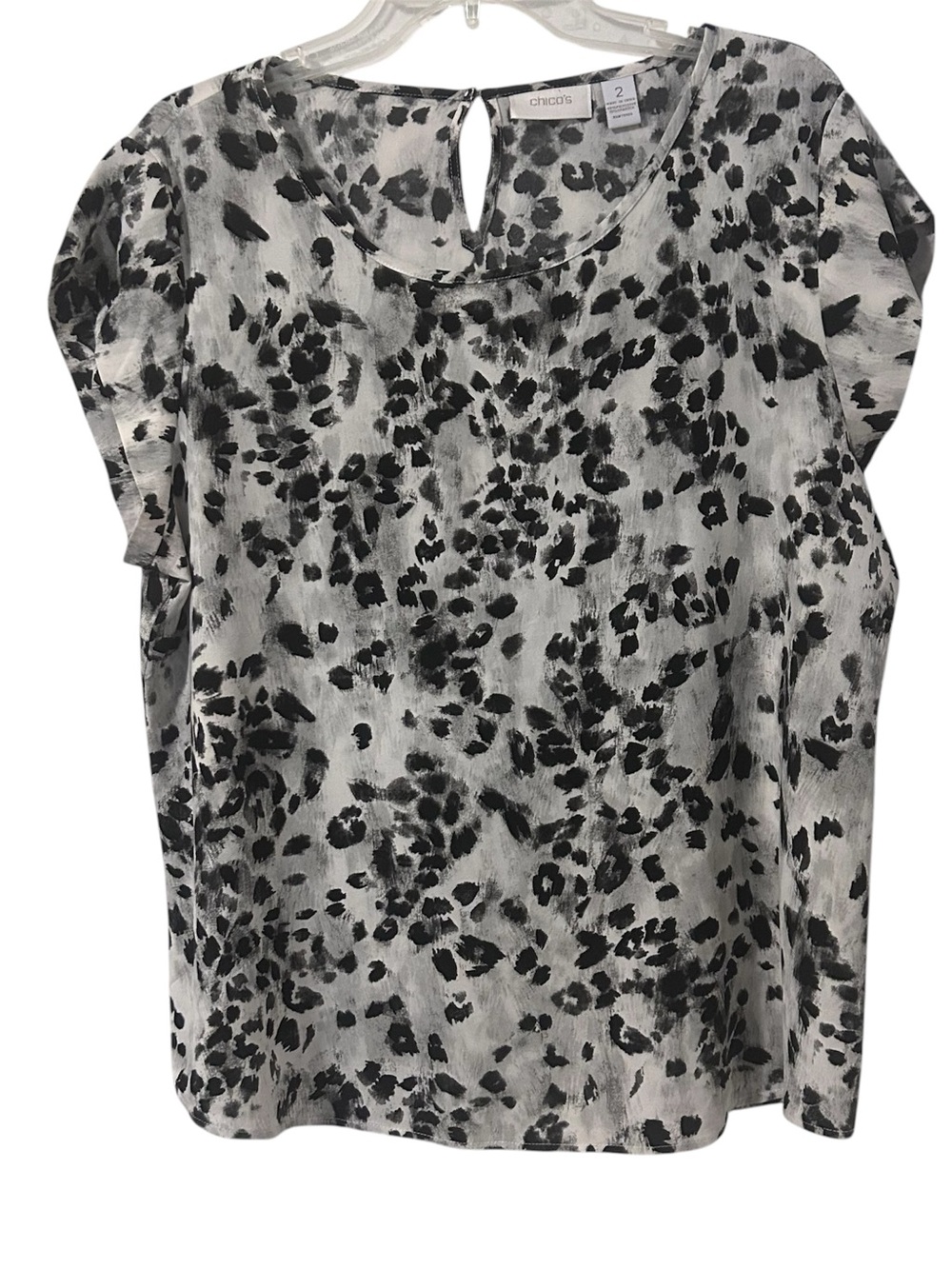 Chico's Black and White Animal Print Flutter Sleeve Top (Chico’s Sz 2)